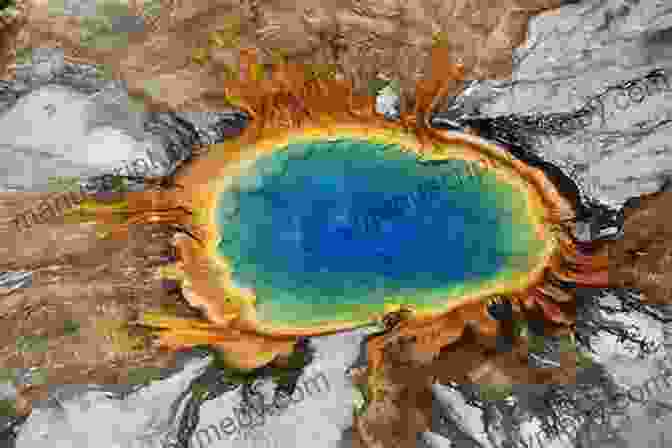 Grand Prismatic Spring Moon Wyoming: With Yellowstone Grand Teton National Parks (Travel Guide)